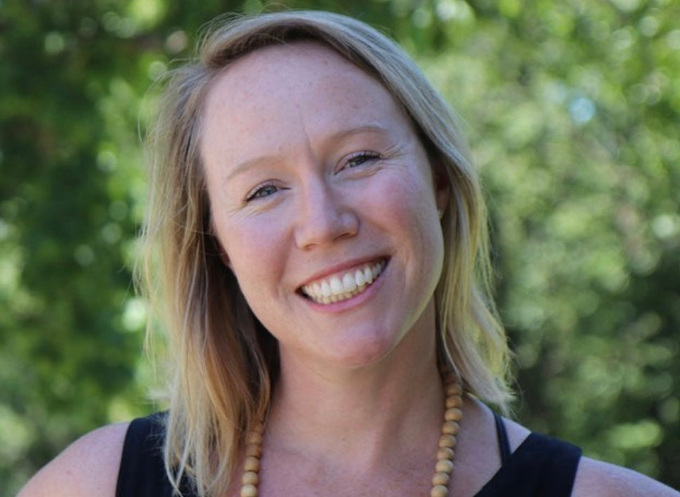 Episode 30: Pregnancy and Postpartum: Building positive body image and confidence throughout  motherhood - Lenny Rose