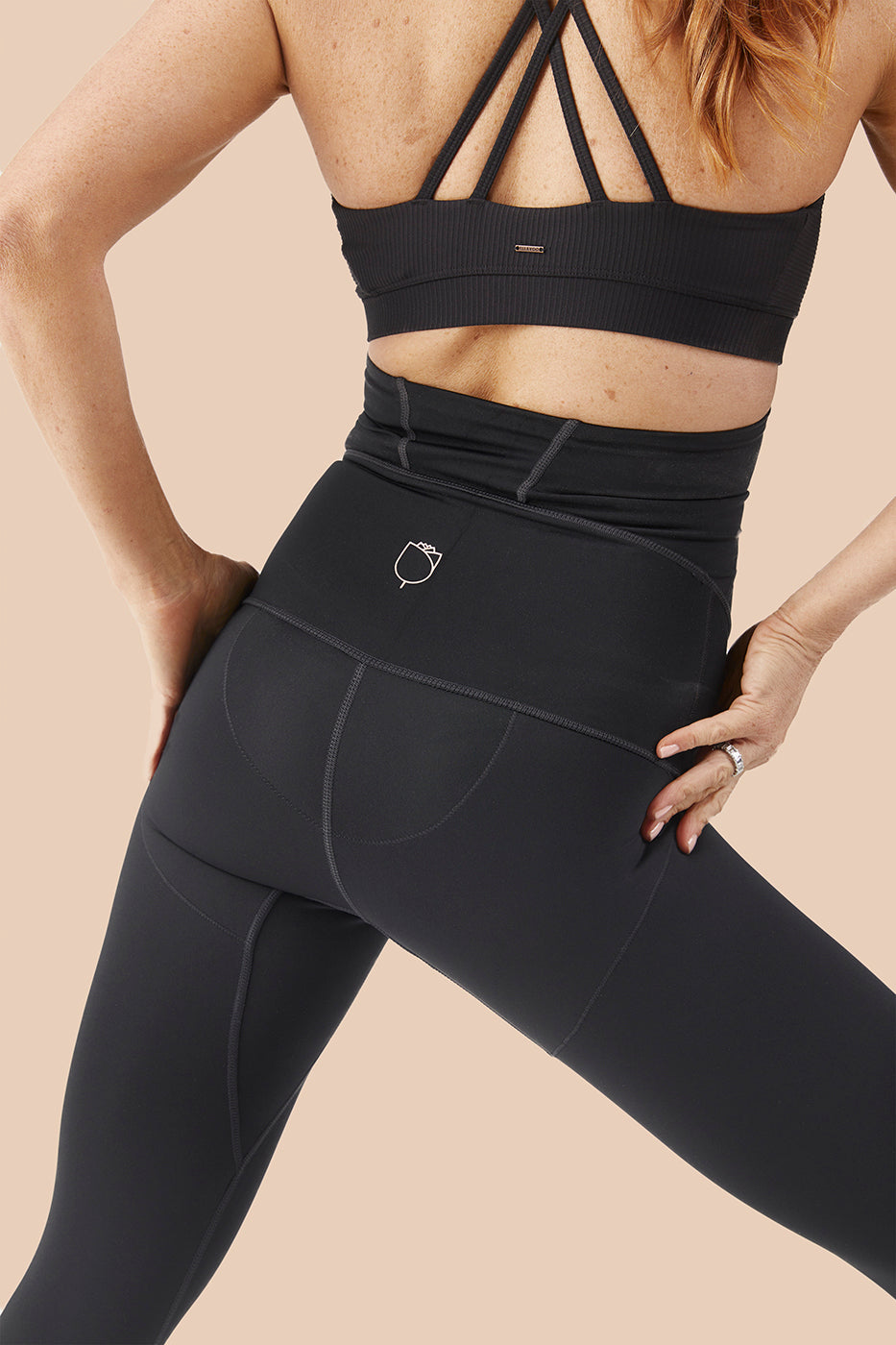 POSTPARTUM RECOVERY LEGGING