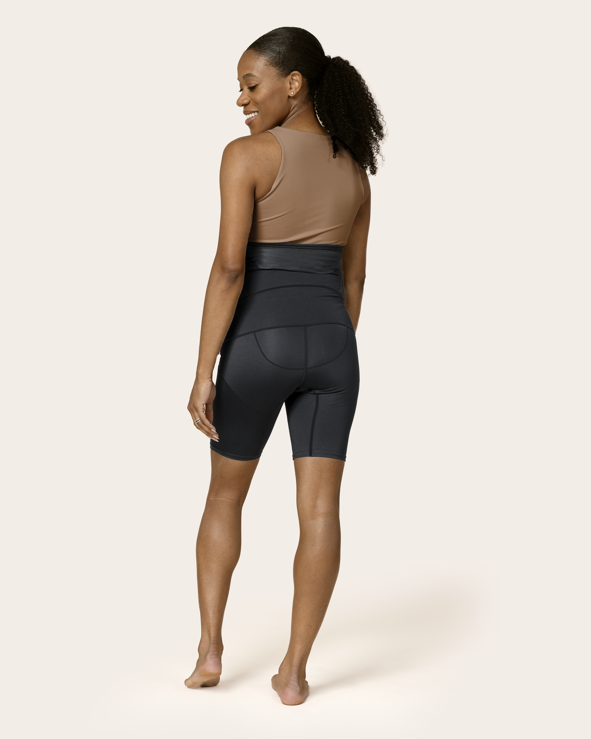 PREGNANCY SHORT II - 8"